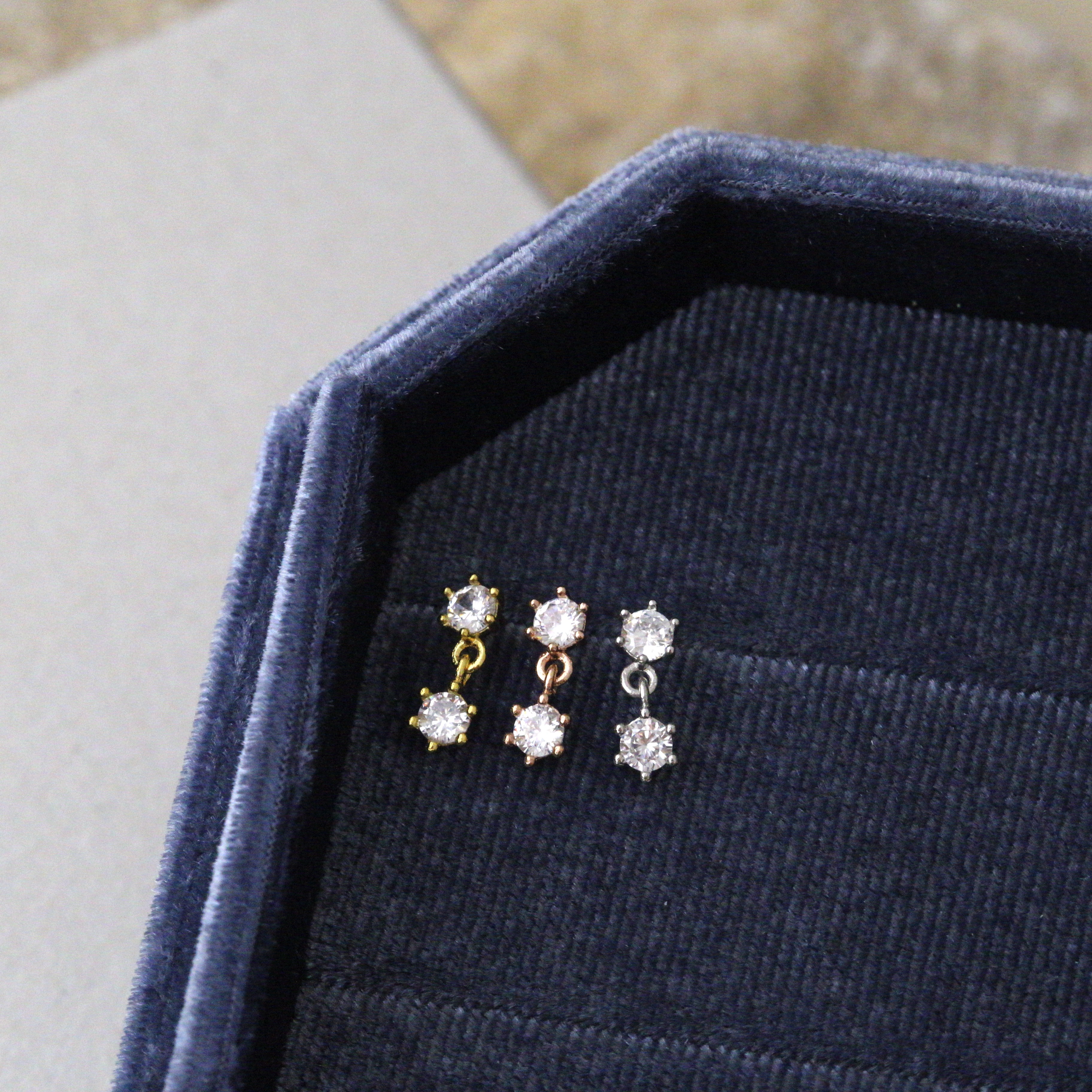 Sve12 (垂吊鋯石鎖珠耳環）垂釣鋯石耳環