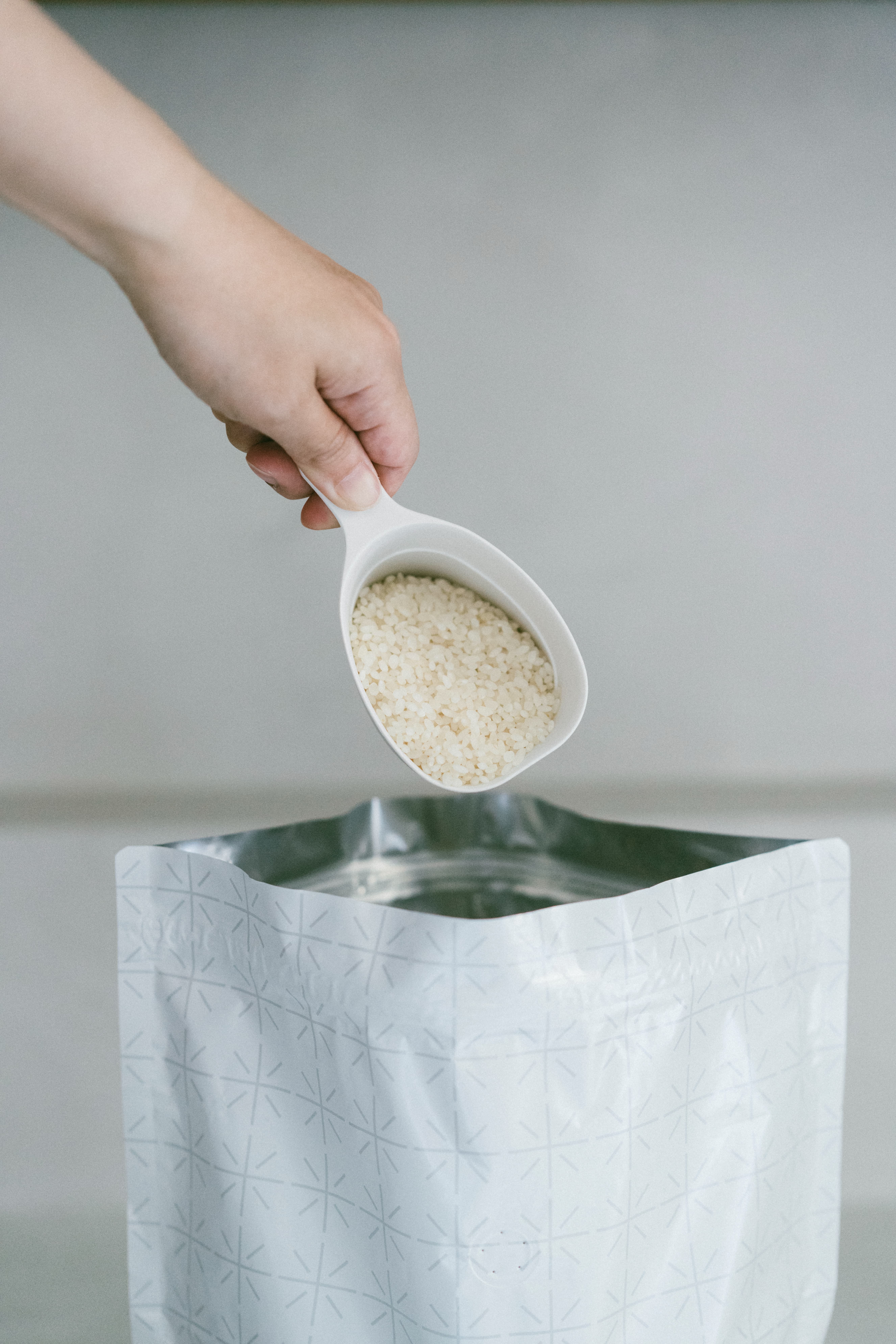 MARNA極附刻度把手寬底量米杯