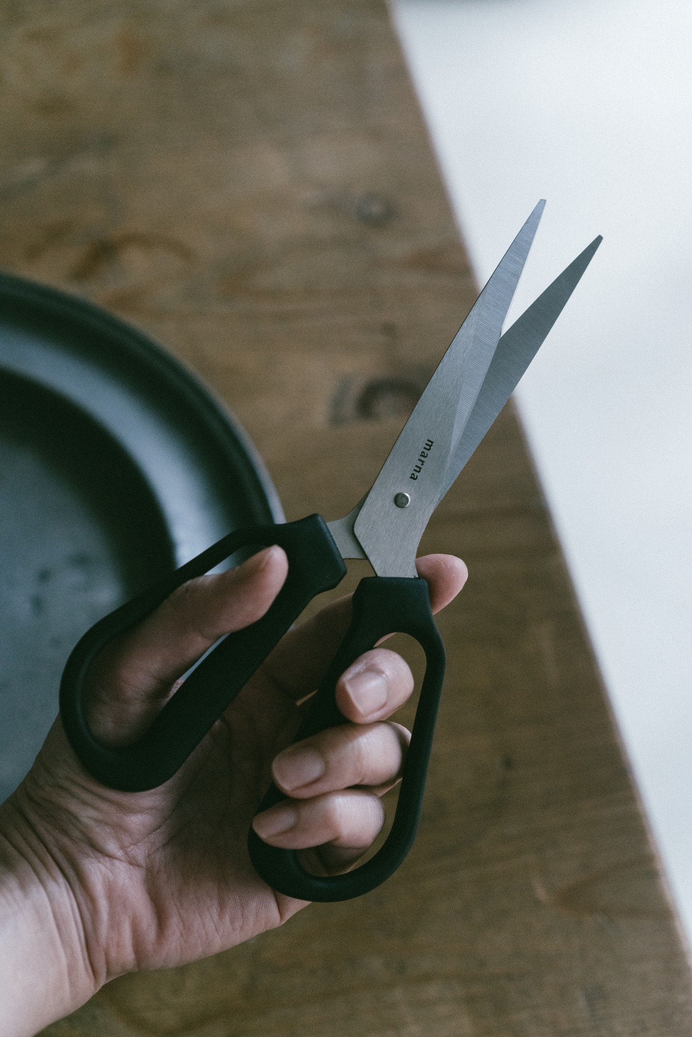 MARNA不買會後悔的可拆卸防滑烹飪剪刀（防鏽鋸齒刀片）