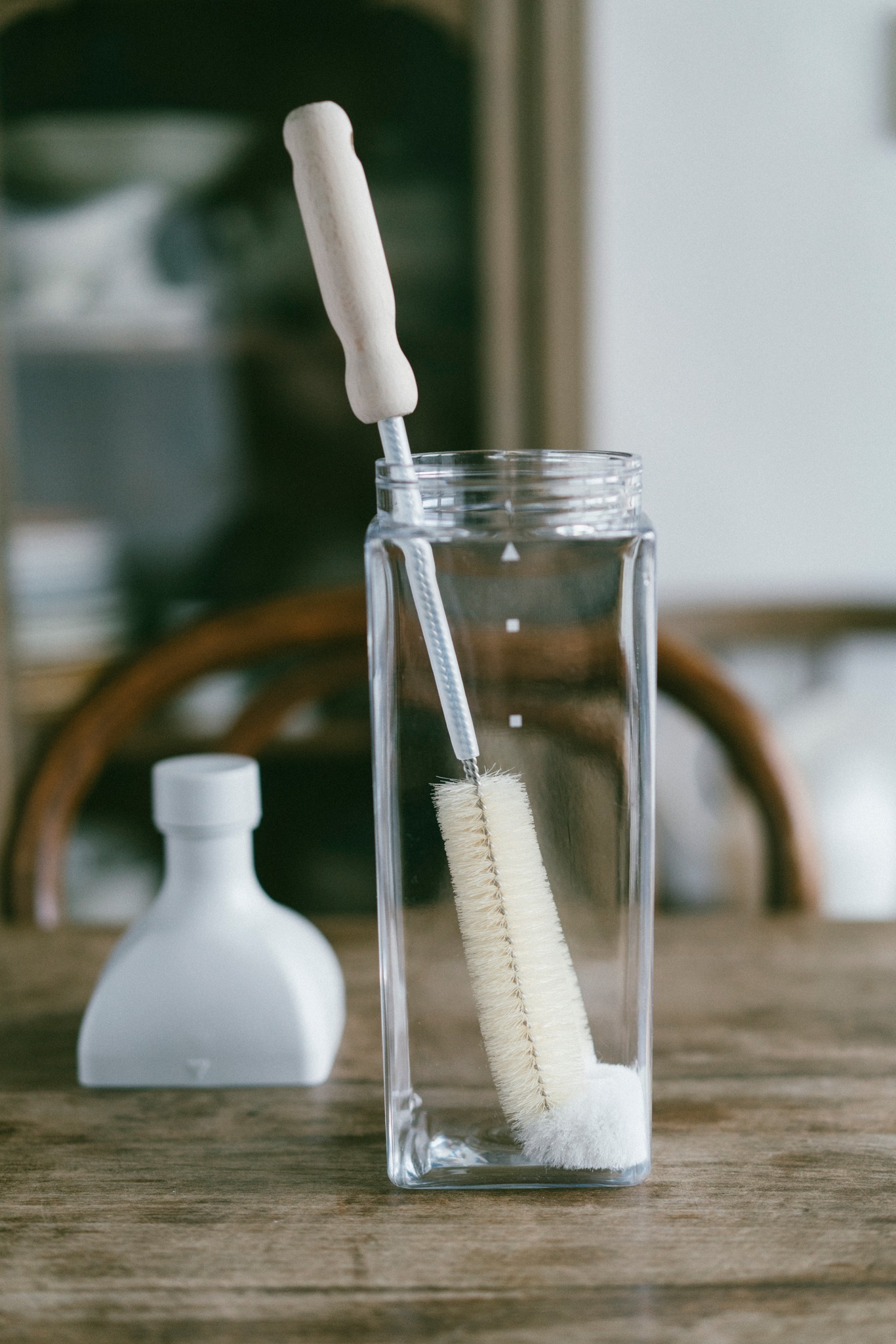 MARNA日本製長柄天然豬鬃軟毛深型直角瓶刷／杯刷