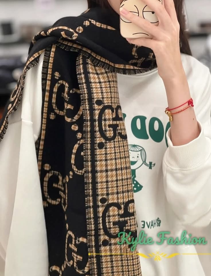 GG 焦糖 併 啡色 羊毛 scarf