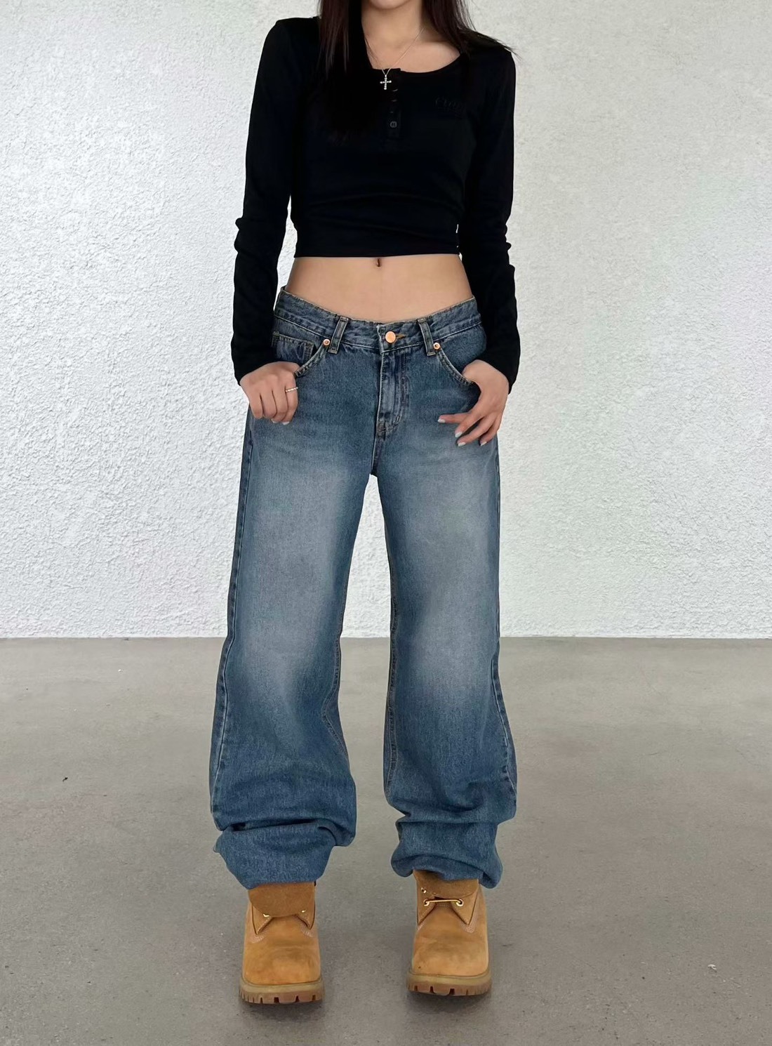 3118臀印字牛仔長褲