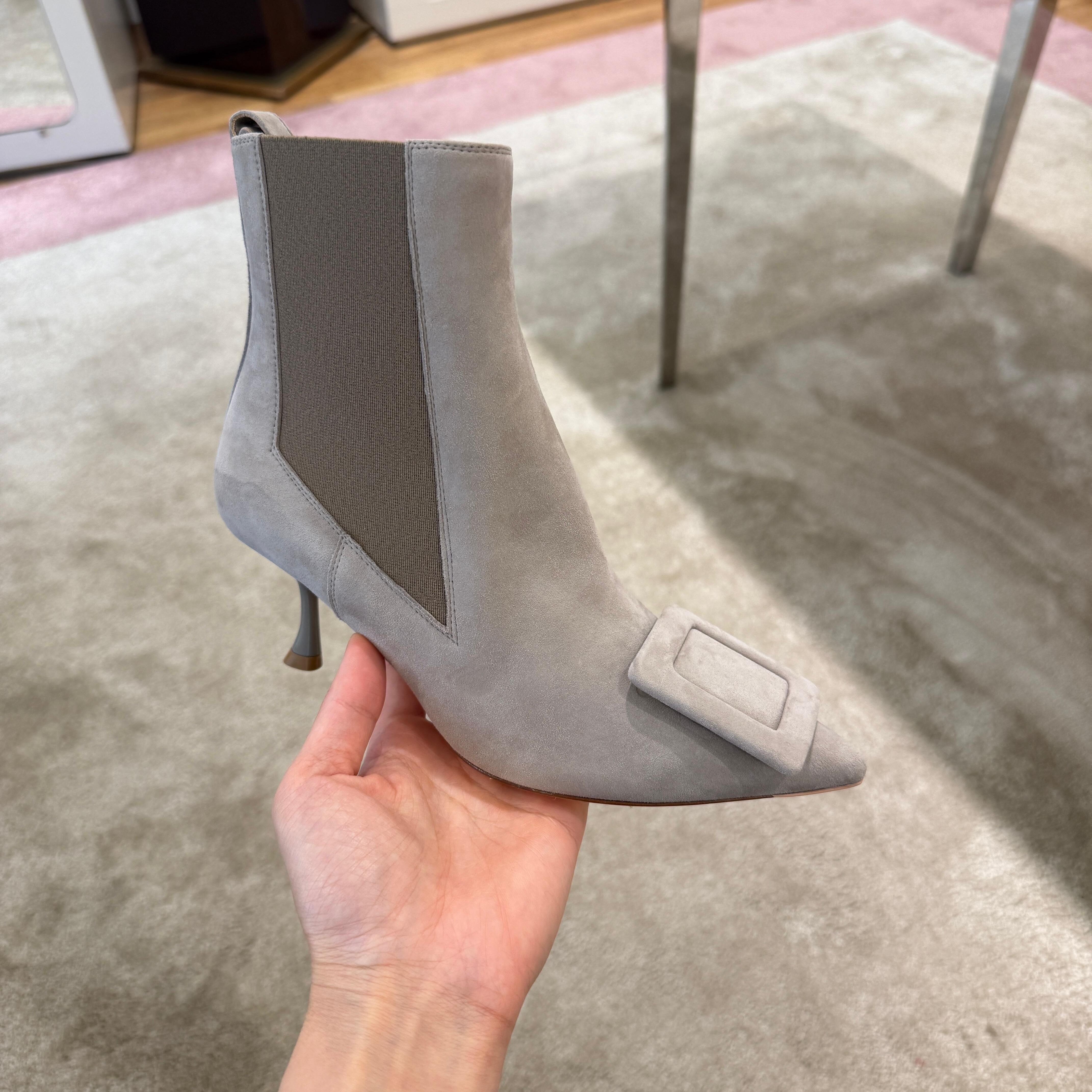 Roger Vivier RV Viv' in The City suede Boots Beige