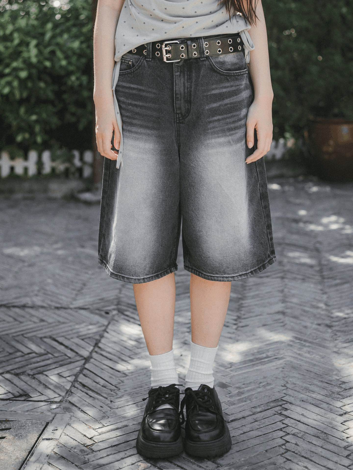 Black Denim Washed Knee Length Pants