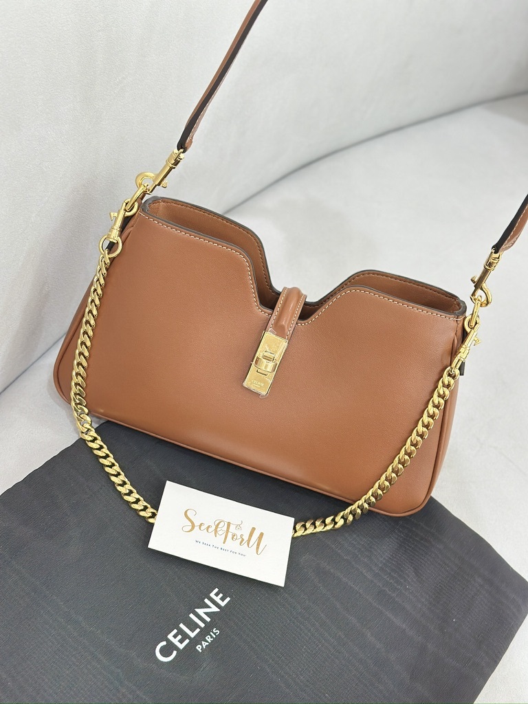 CELINE Camille 16 Soft Shoulder Bag