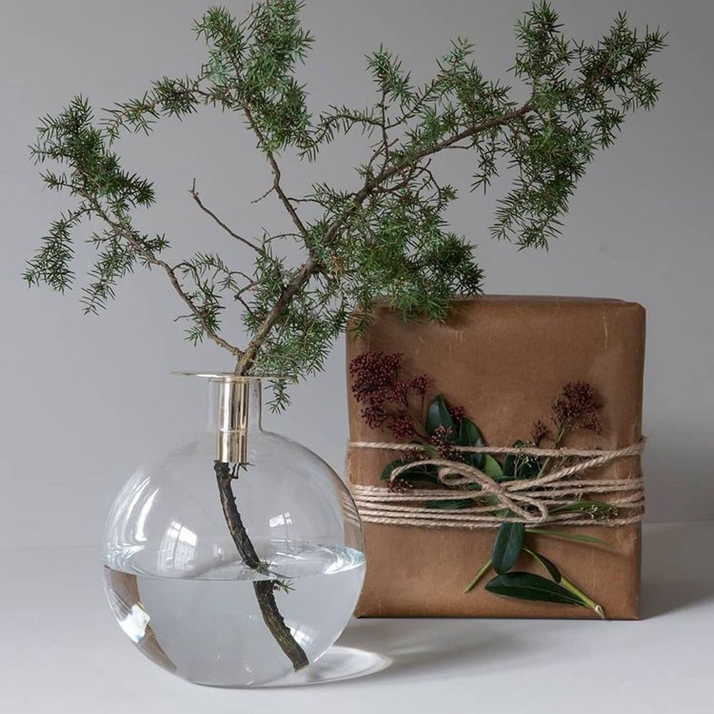 Sagaform-Top 花器,插上松樹枝條,創造獨一無二的花藝