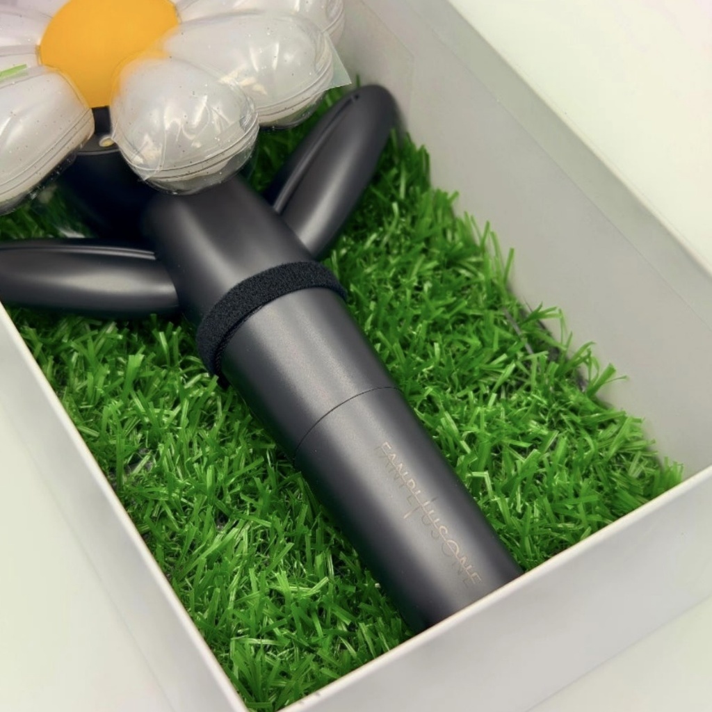 韓國｜G-DRAGON GD權志龍雛菊手燈 OFFICIAL LIGHT STICK