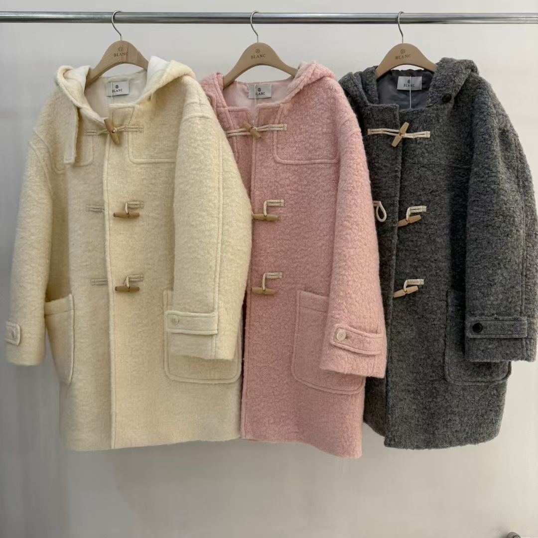 MH3229 牛角鈕釦中長外套連帽