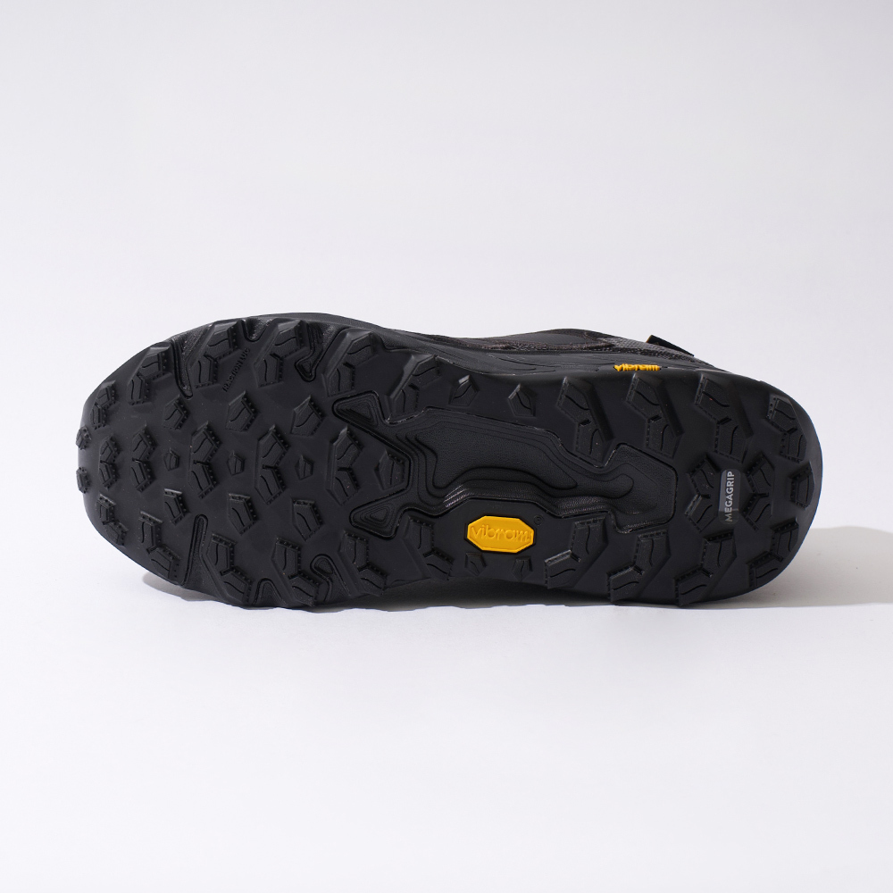 New Balance Fresh Foam Hierro V9 男鞋 黑色 寬楦 防水 越野 慢跑鞋 MTHIGLB9