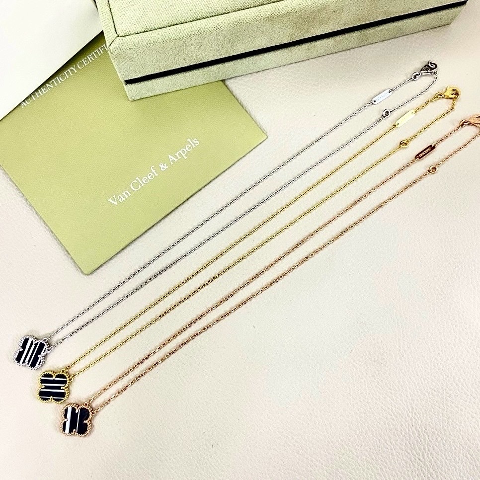 18k”限定脈紋黑瑪瑙五花中號四葉草項鍊