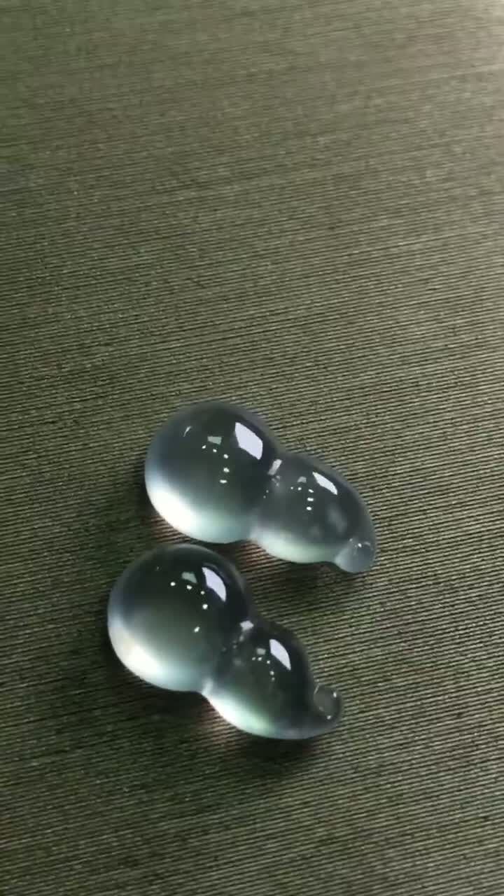 911344 翡翠玻璃種葫蘆