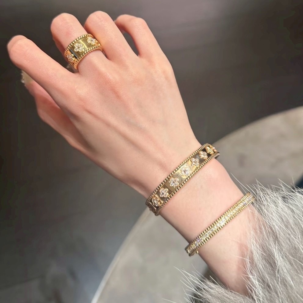 18k va”四葉草滿鑽萬花筒高奢定製”寬版手鐲