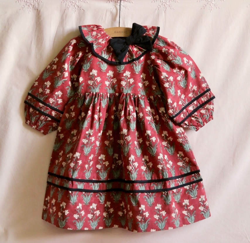 BONJOUR DIARY 古典圖騰滾邊條紋洋TDress iris print