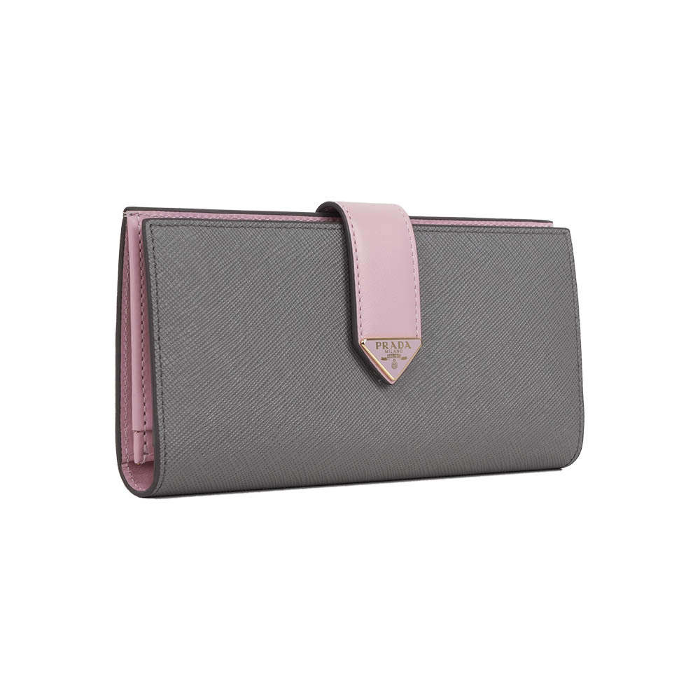 【Prada】琺瑯三角Logo 撞色二折釦式長夾(石板灰/雪花石膏粉)