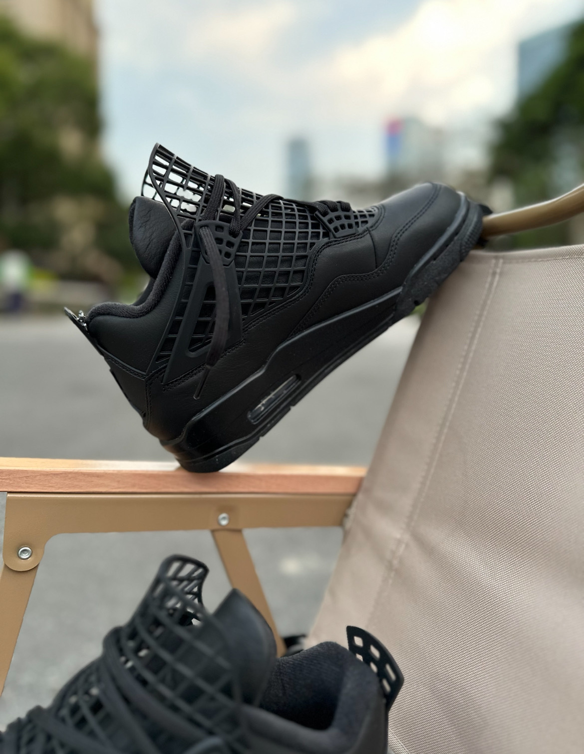 女鞋 NIKE W AIR JORDAN 4 NET 黑 皮革 吊飾 籃網 喬丹 緩震 運動鞋【FN7251-001】AJ4