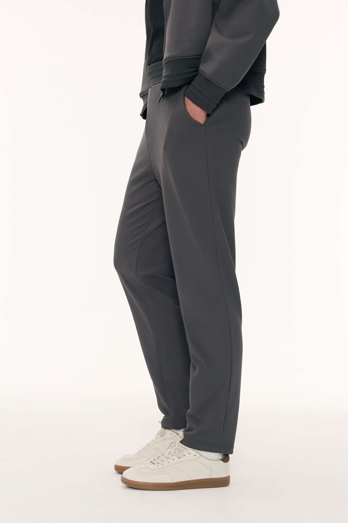 VANNO 抽繩休閒長褲（深灰）