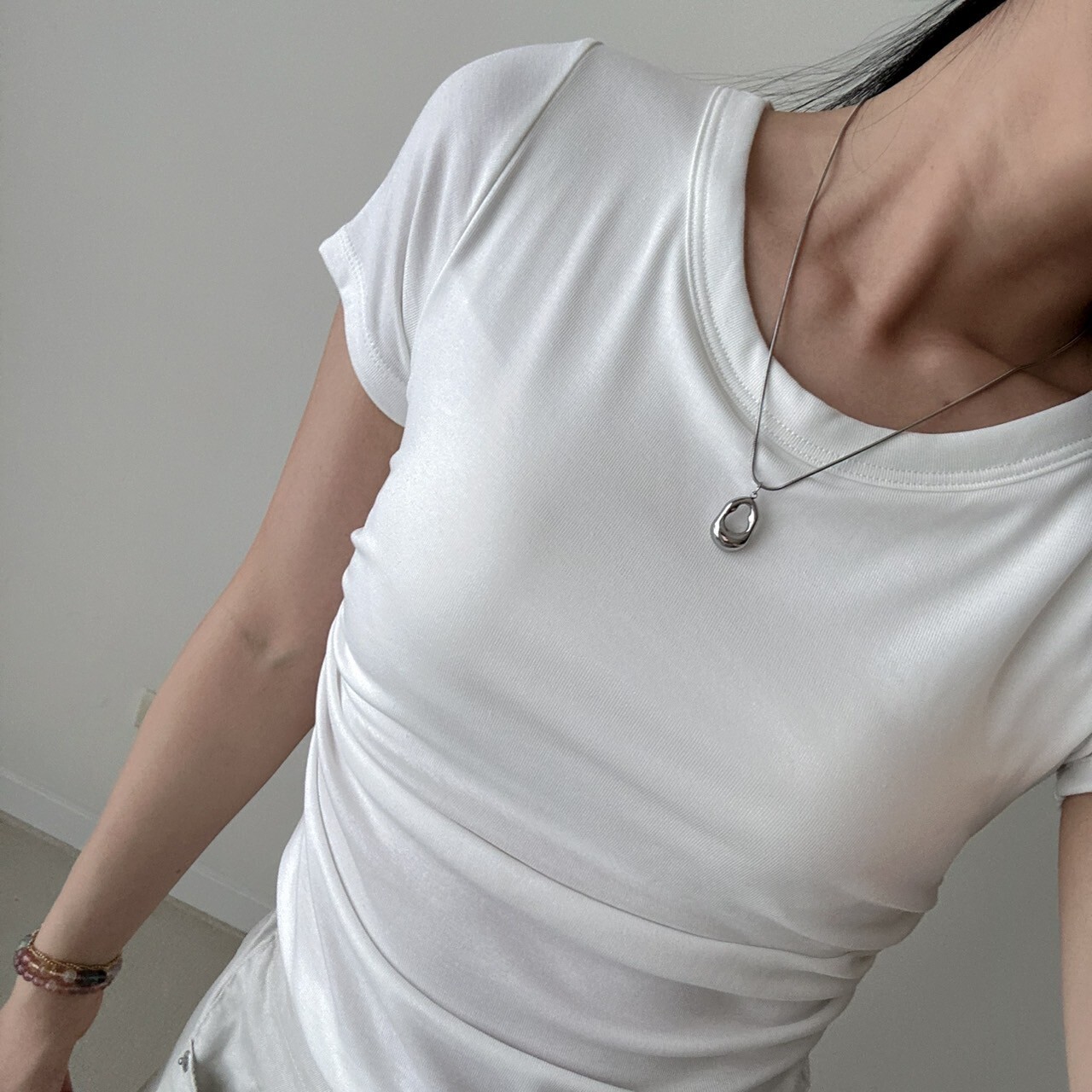 側邊抓皺圓領短袖bra T（現貨）