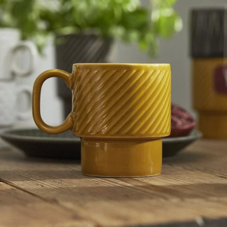 Sagaform-Coffee & More 茶杯,黃色款,立體螺旋浮雕紋路,讓握感更真實