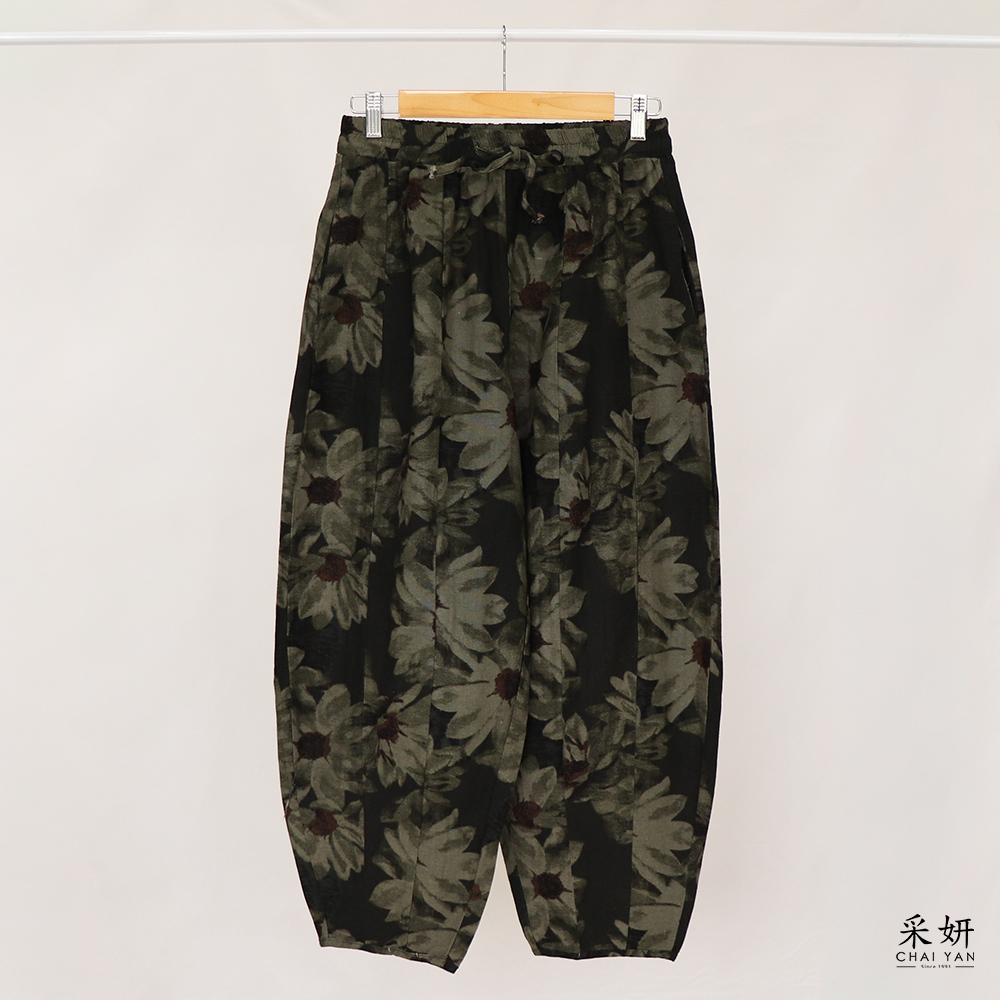 滿版花朵印花抽繩鬆緊腰燈籠褲