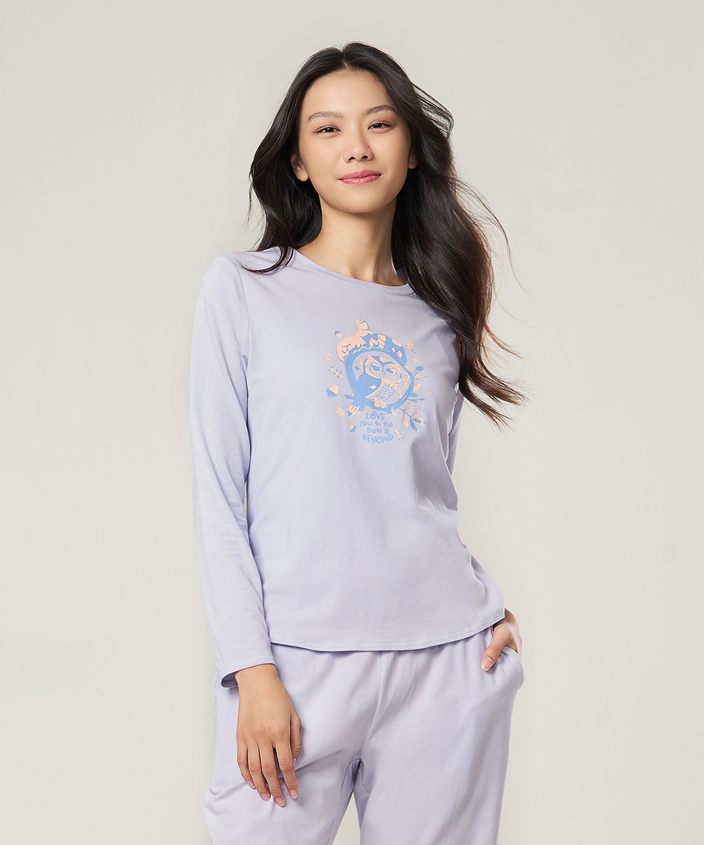 自由空間-圓舞曲 親密棉柔女印花圓領長袖衫 UE016925