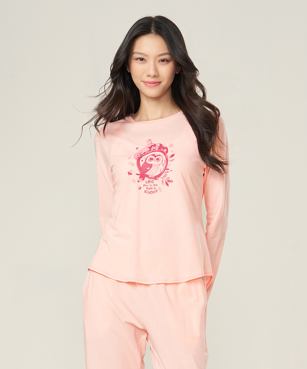 自由空間-圓舞曲 親密棉柔女印花圓領長袖衫 UE016925