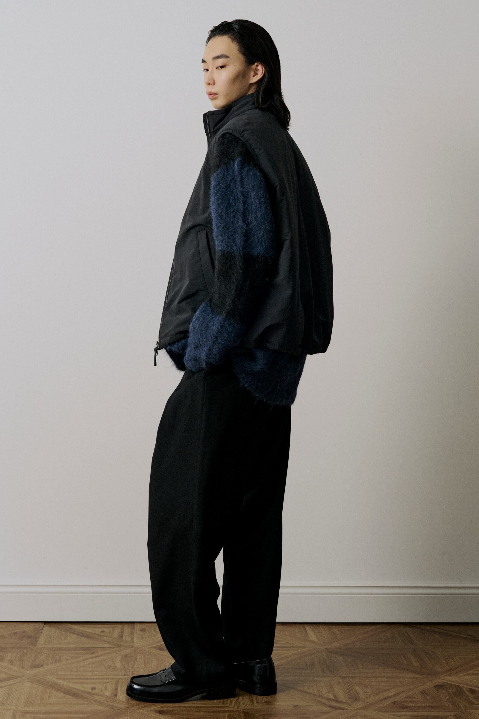 UJOH - W ZIP Vest / Black