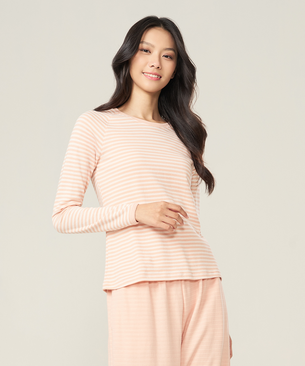 自由空間-雙層棉 蓬鬆棉柔女圓領長袖衫 UE015225