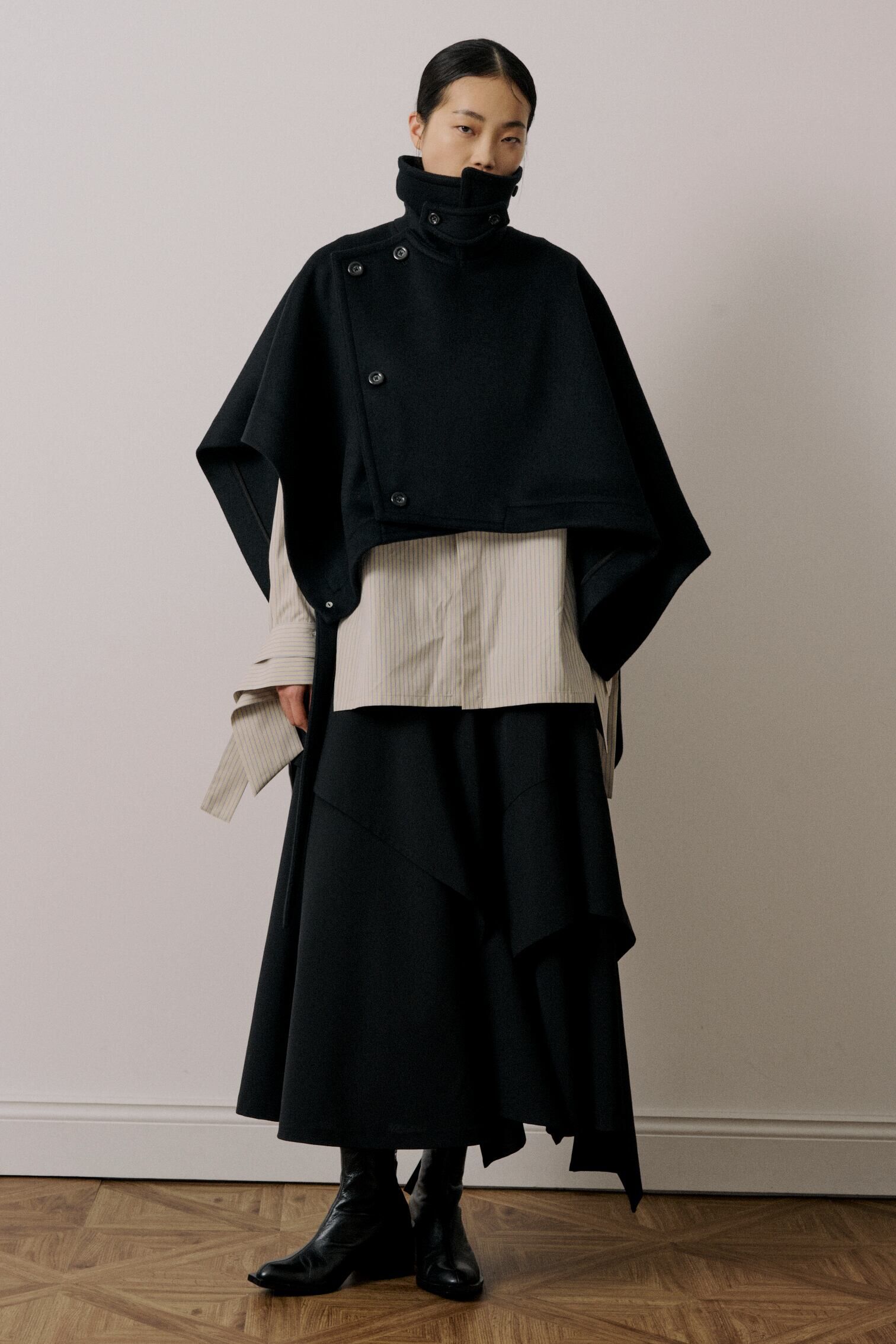 新品タグ付UJOH Asymmetry Cape UJOH - Asymmetry Cape / Black