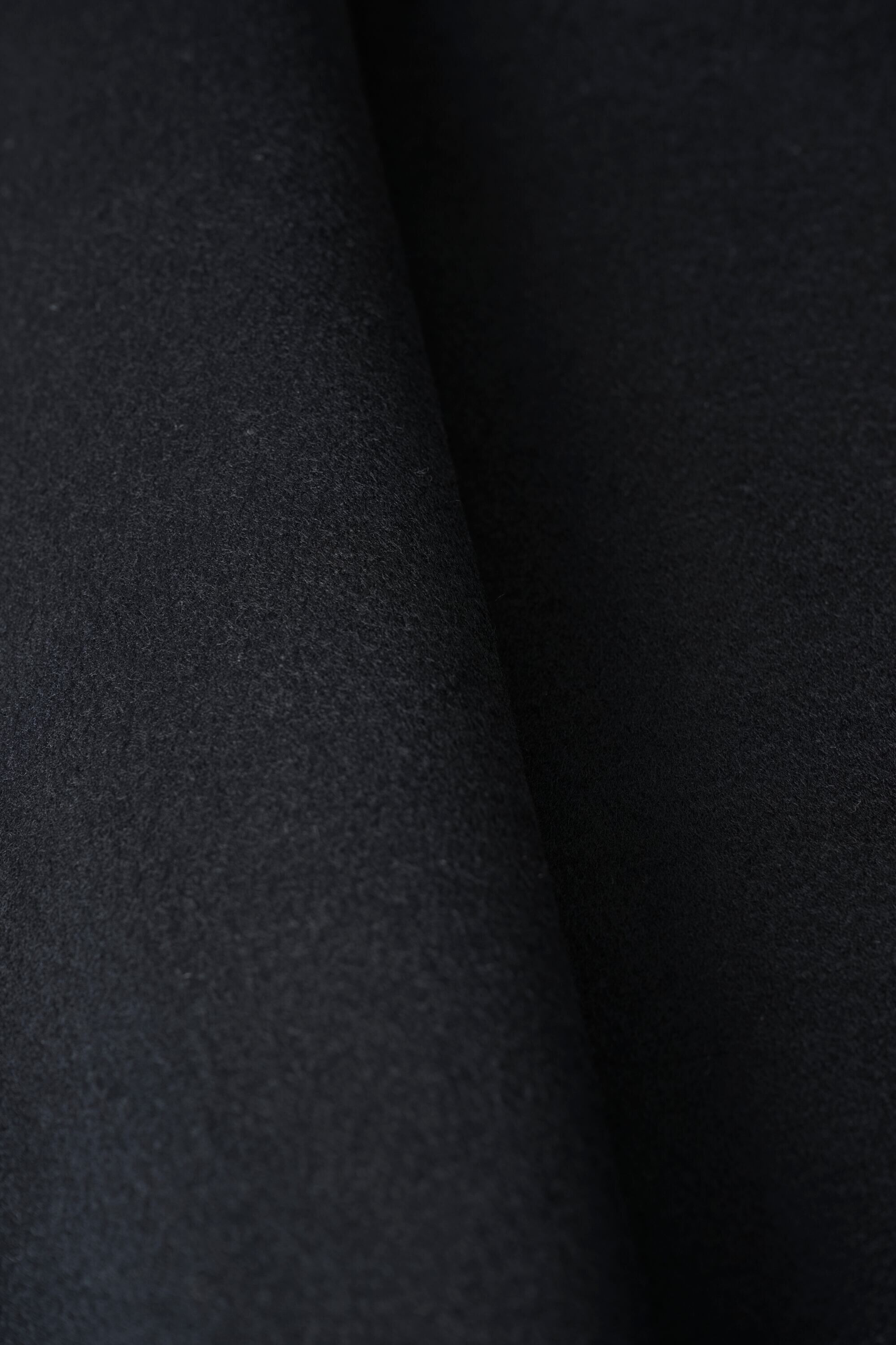 UJOH - Asymmetry Cape / Black