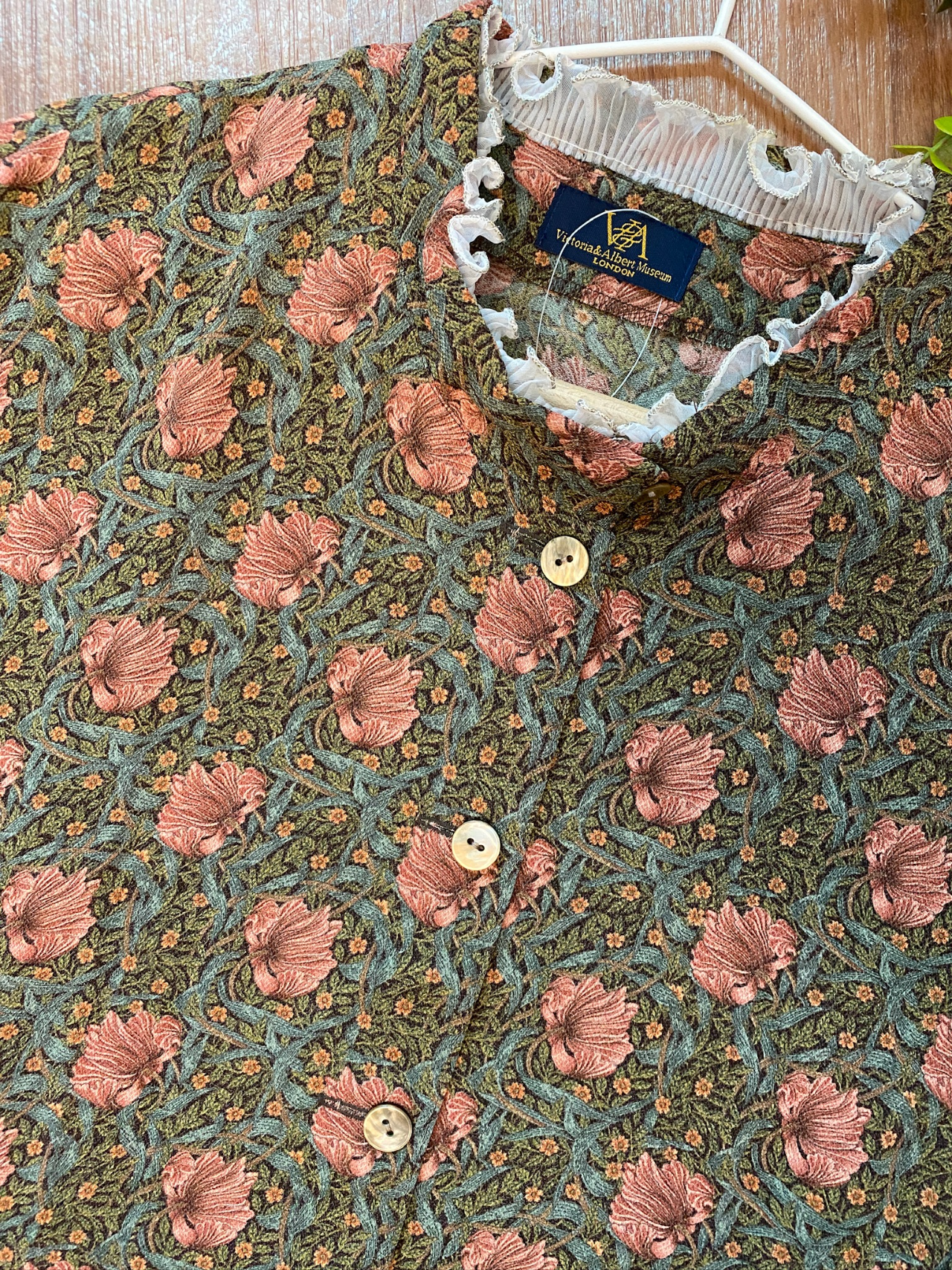 V&A印花圖案古著上衣