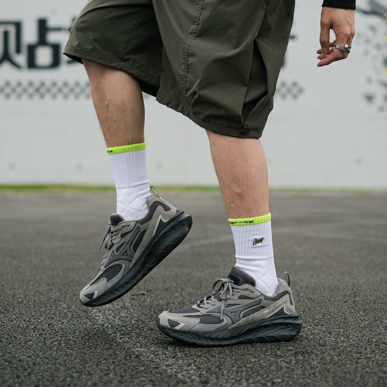 MIZUNO ASTRO LS 細條灰 厚底增高 緩震回彈 跑步鞋 美津濃 男鞋 D1GH252102