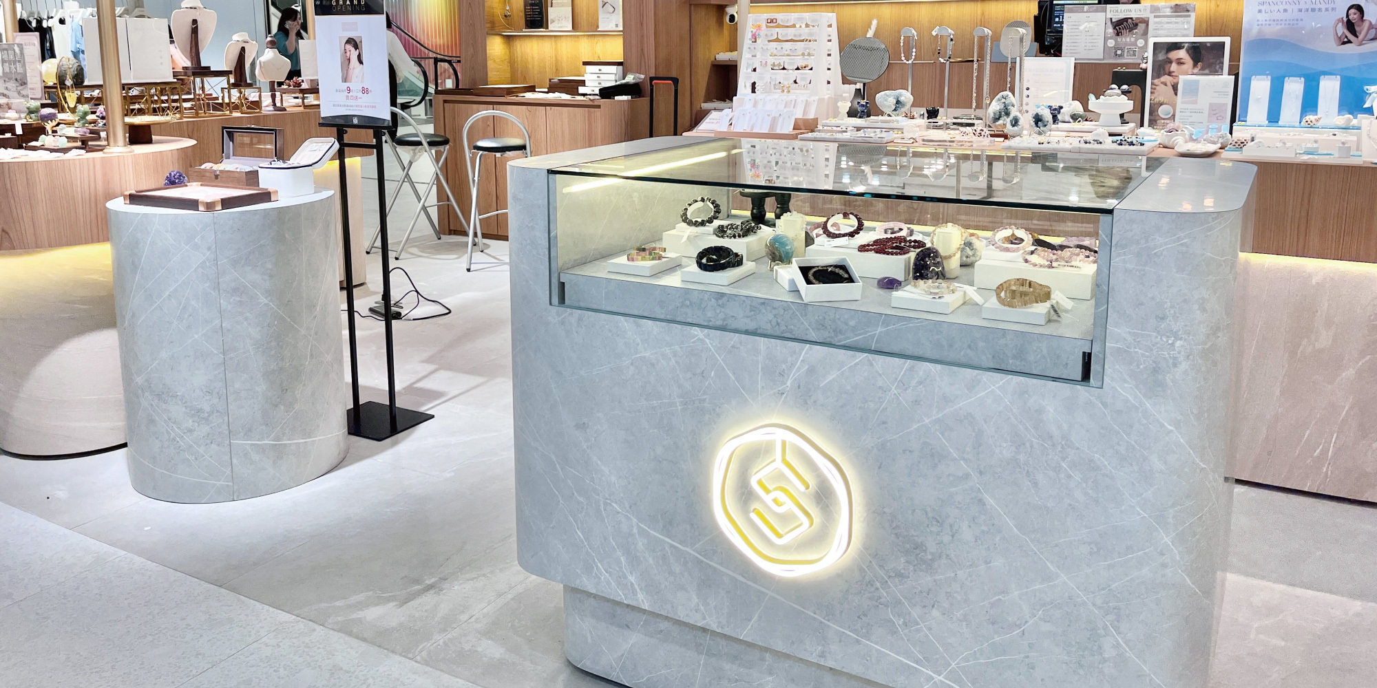 SPANCONNY門市 - 台北 | DREAM PLAZA