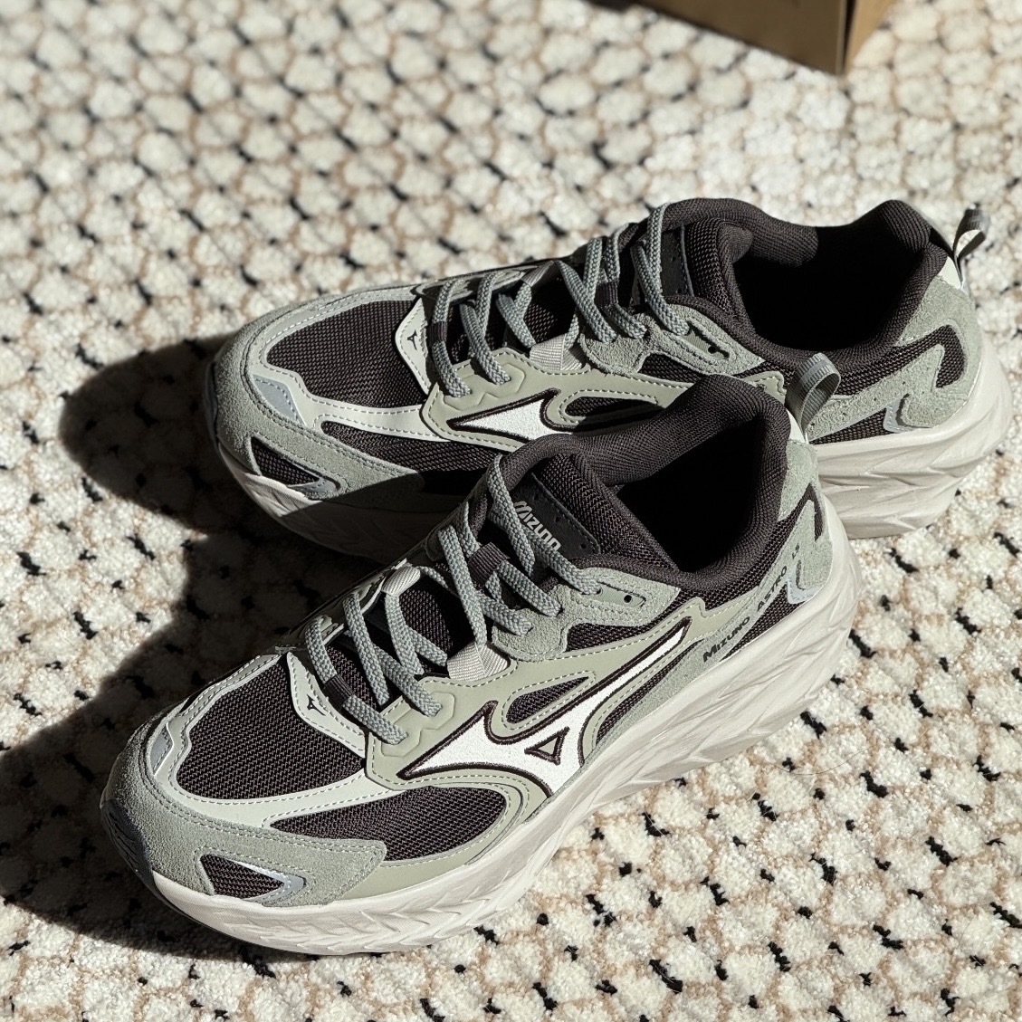 MIZUNO ASTRO LS 鼠尾草灰 厚底增高 緩震回彈 跑步鞋 美津濃 男鞋 D1GH252103