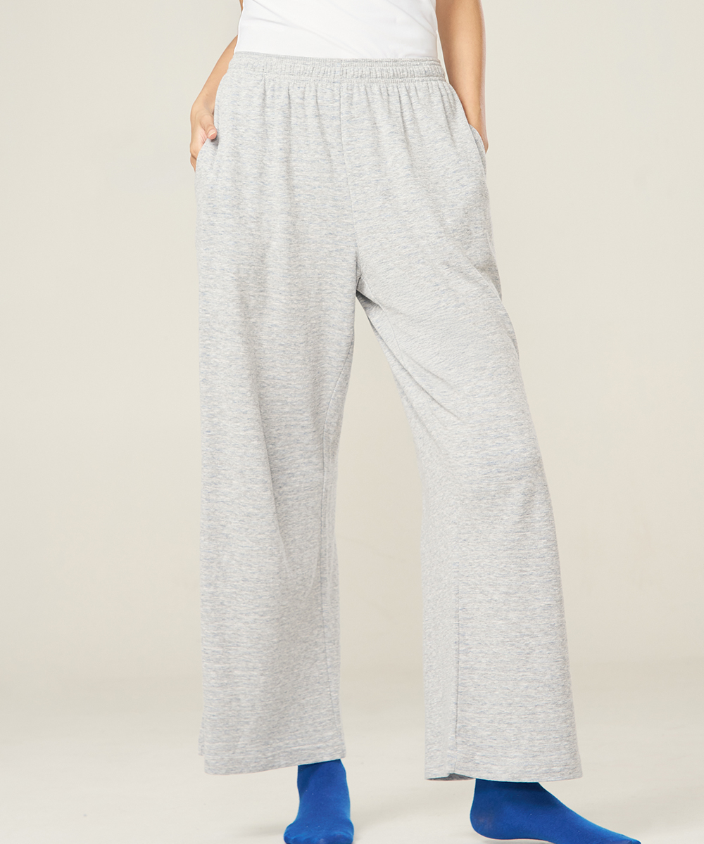 自由空間-雙層棉 蓬鬆棉柔女直筒寬褲 UE0K1925