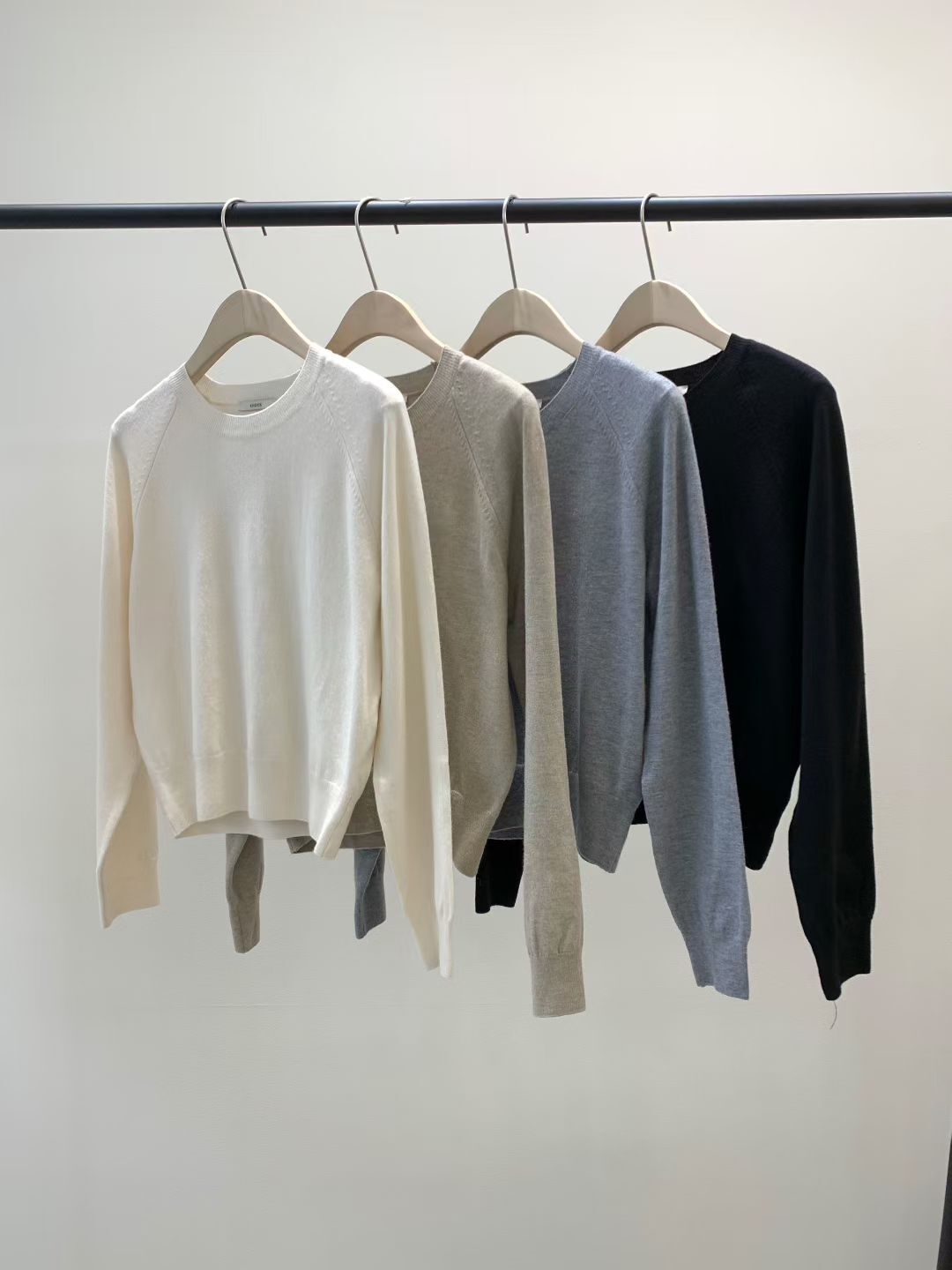 KN5024 插肩彈性針織上衣