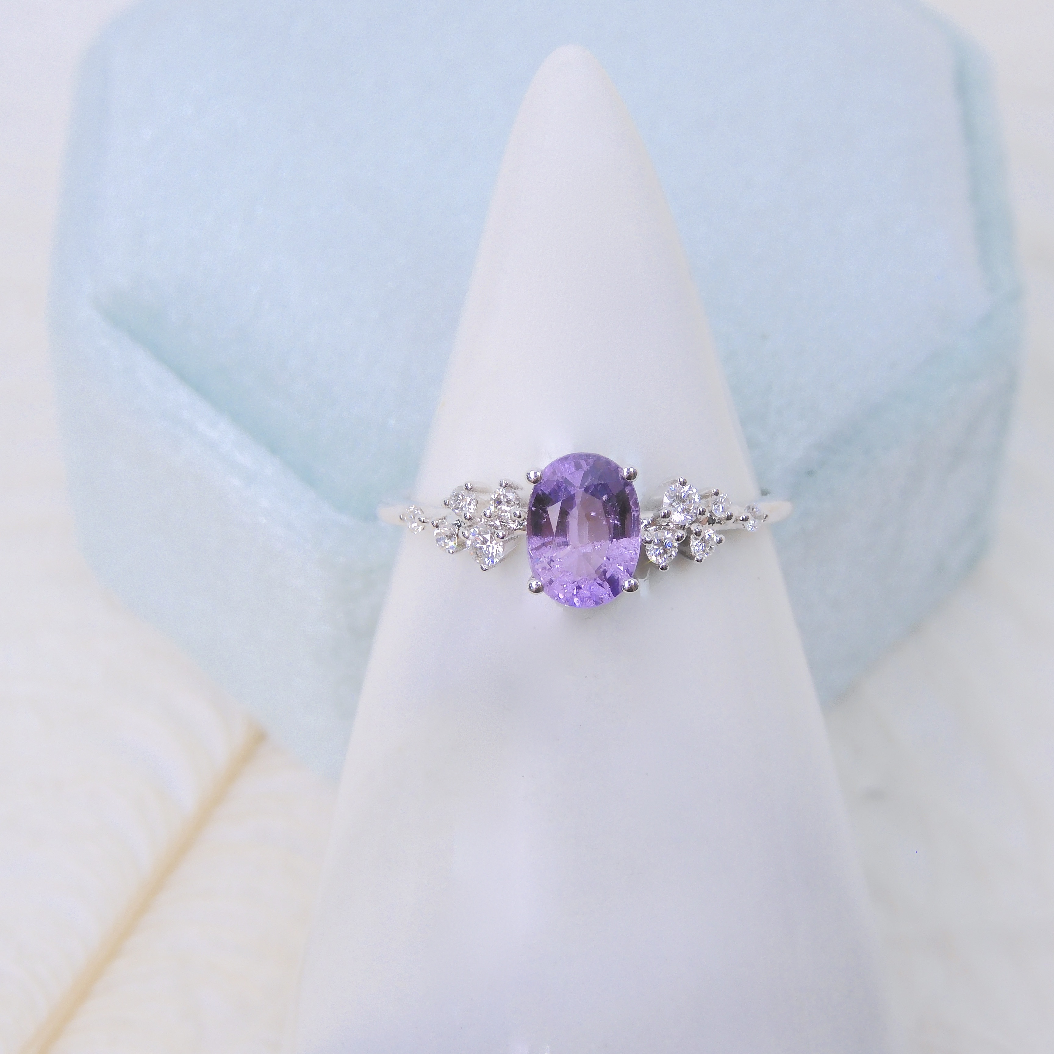 18K金 0.89ct 紫色藍寶石戒指 (配證書)