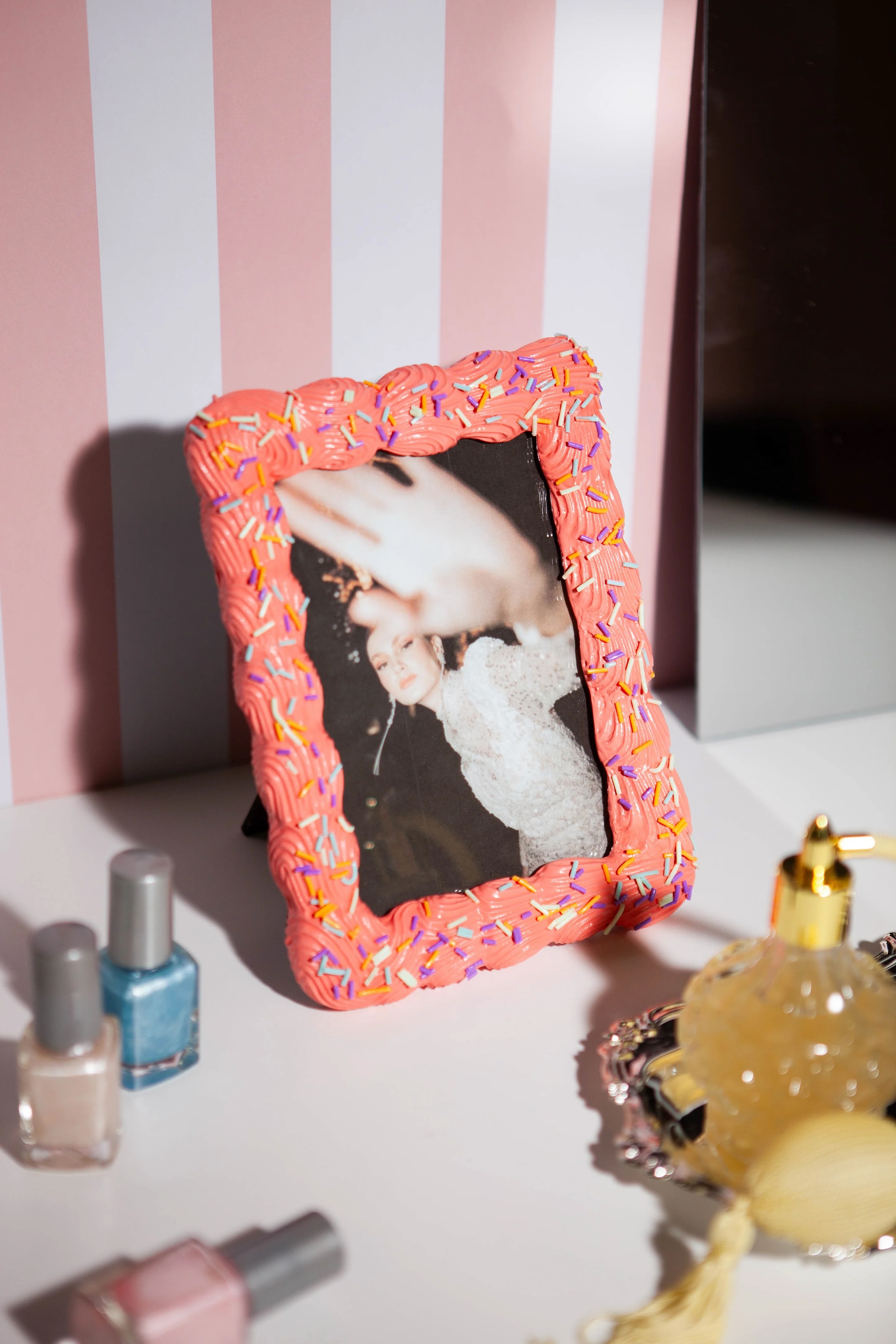 Sweetie Photo Frame Pink｜DOIY
