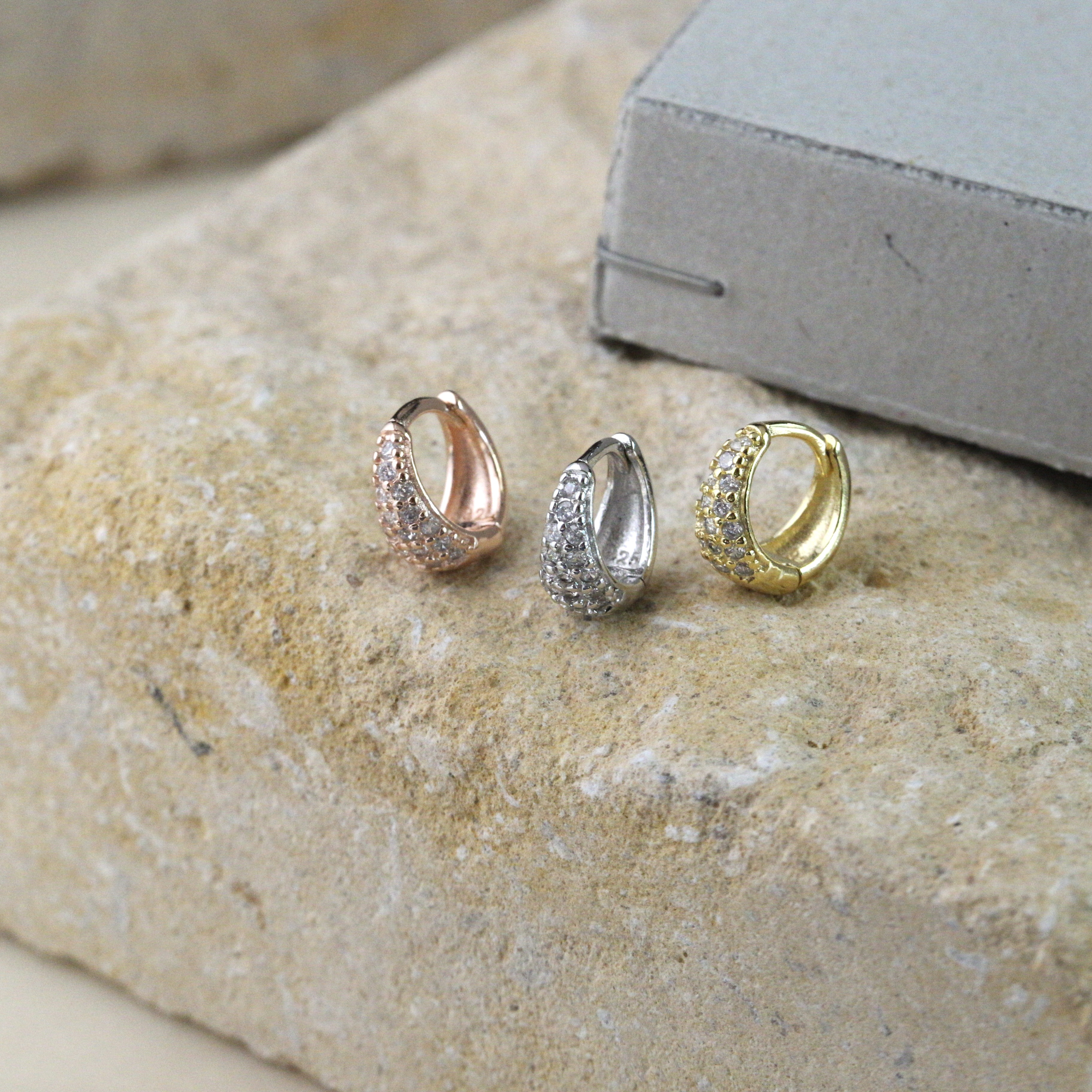 Sve22 (10.3mm(S)鋯石圈耳環）