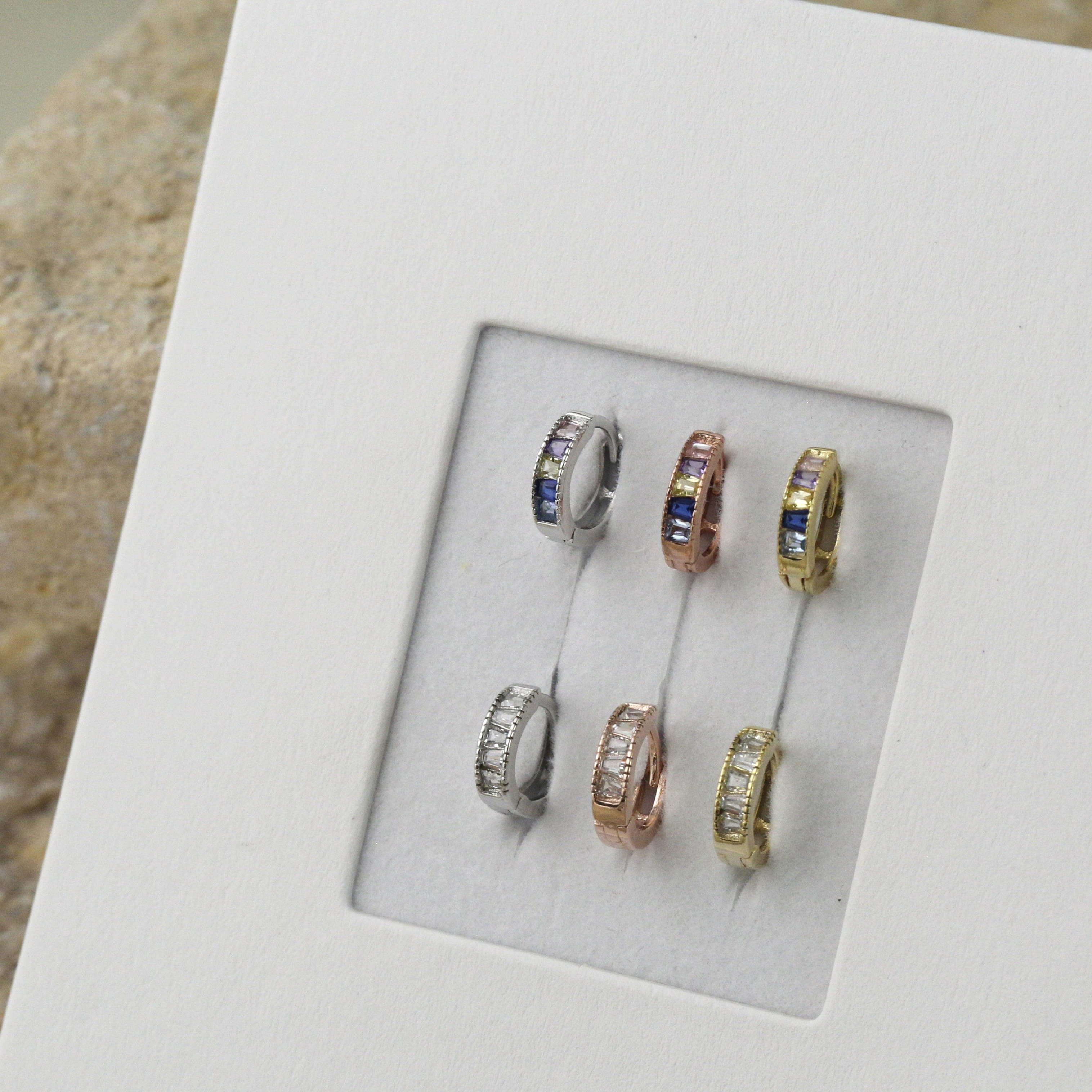 Sve16 (9.5mm(S)彩色、白色梯形鋯石圈耳環）