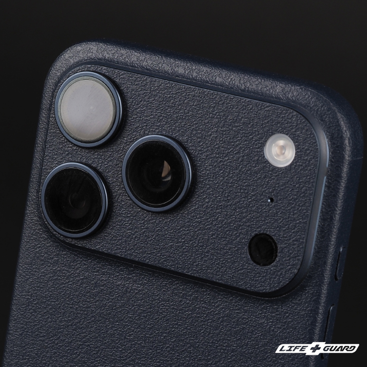 LIFE+GUARD 手機貼膜安裝示意，適用 iPhone 17 Pro max