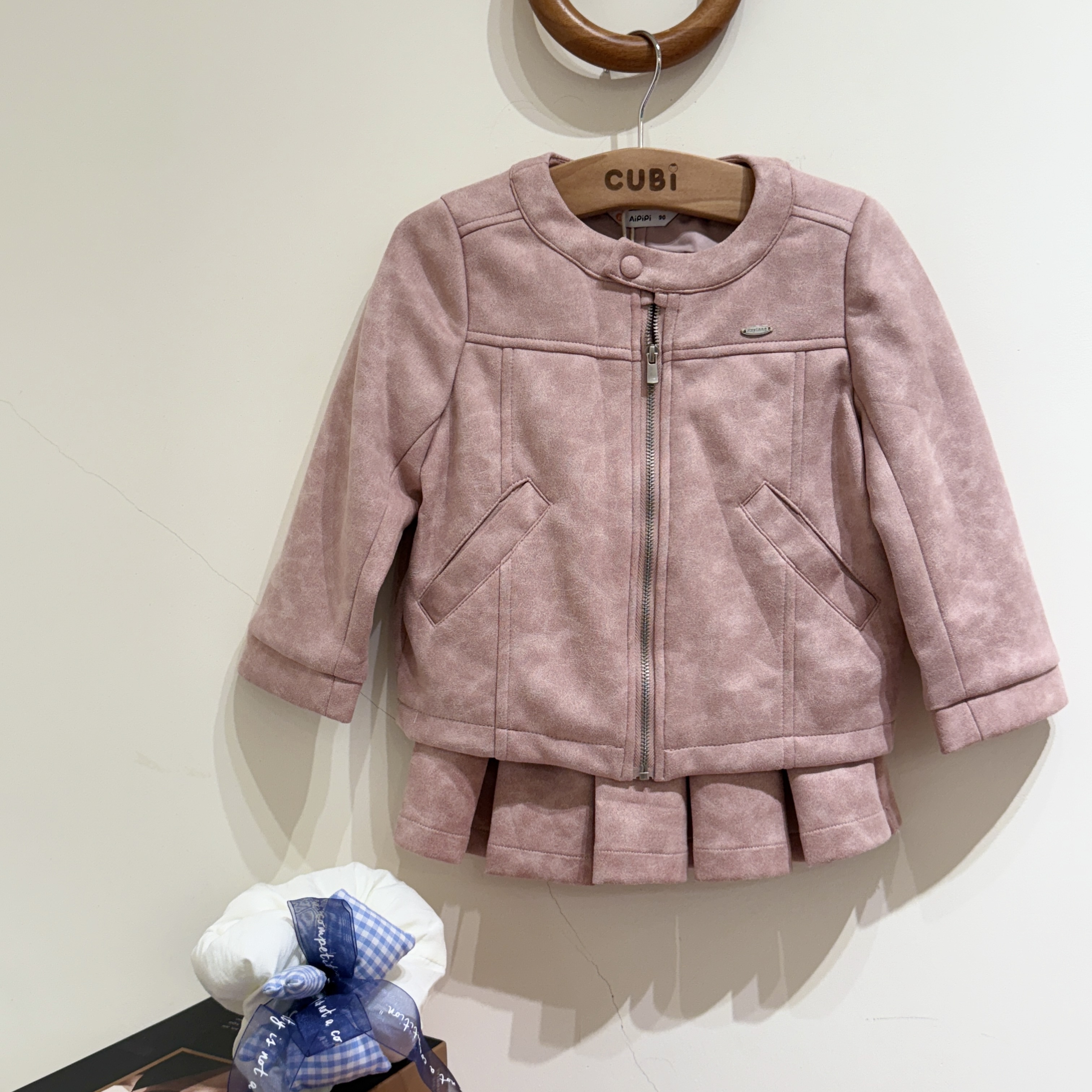 25秋 粉色麂皮套裝