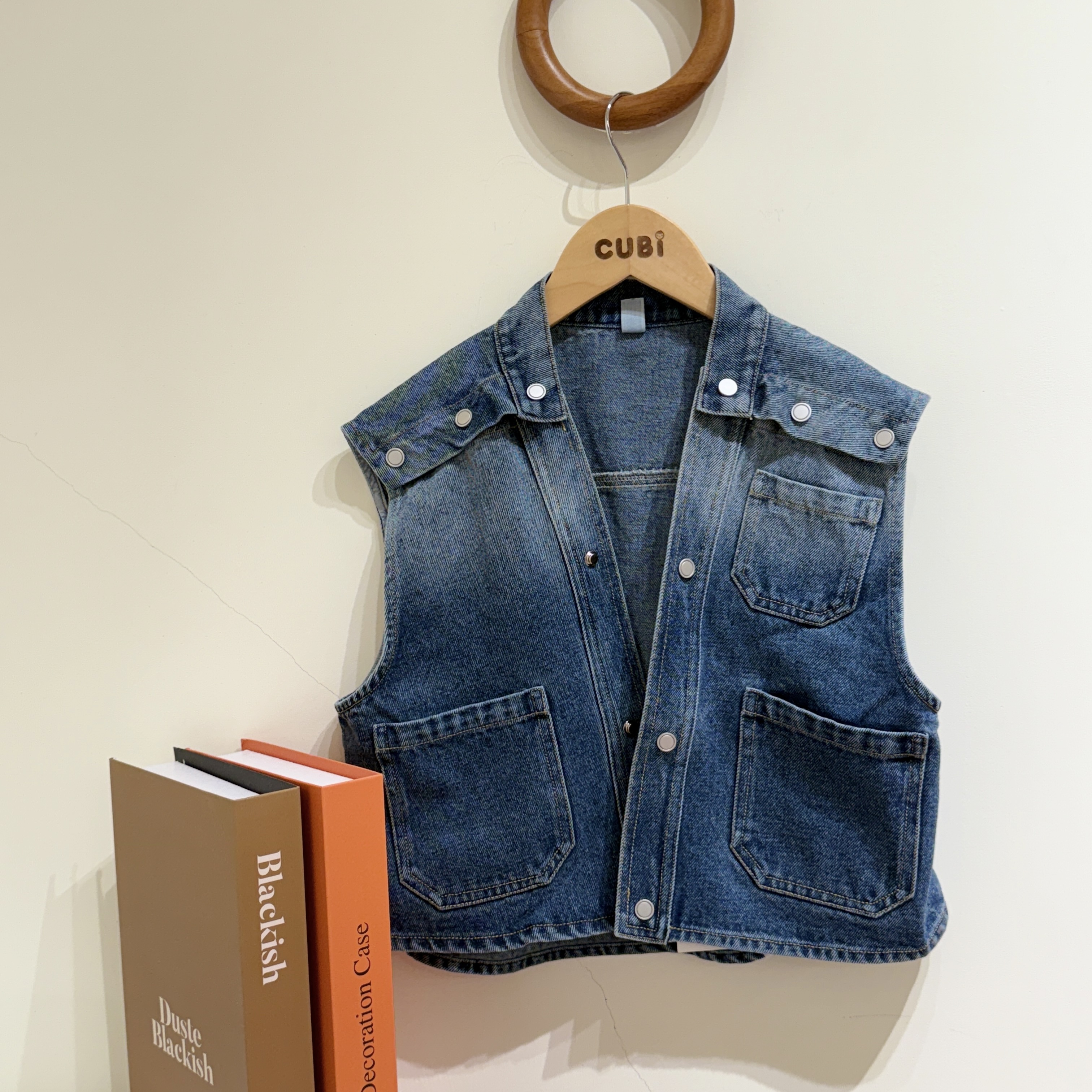 25秋 設計款鈕扣牛仔背心