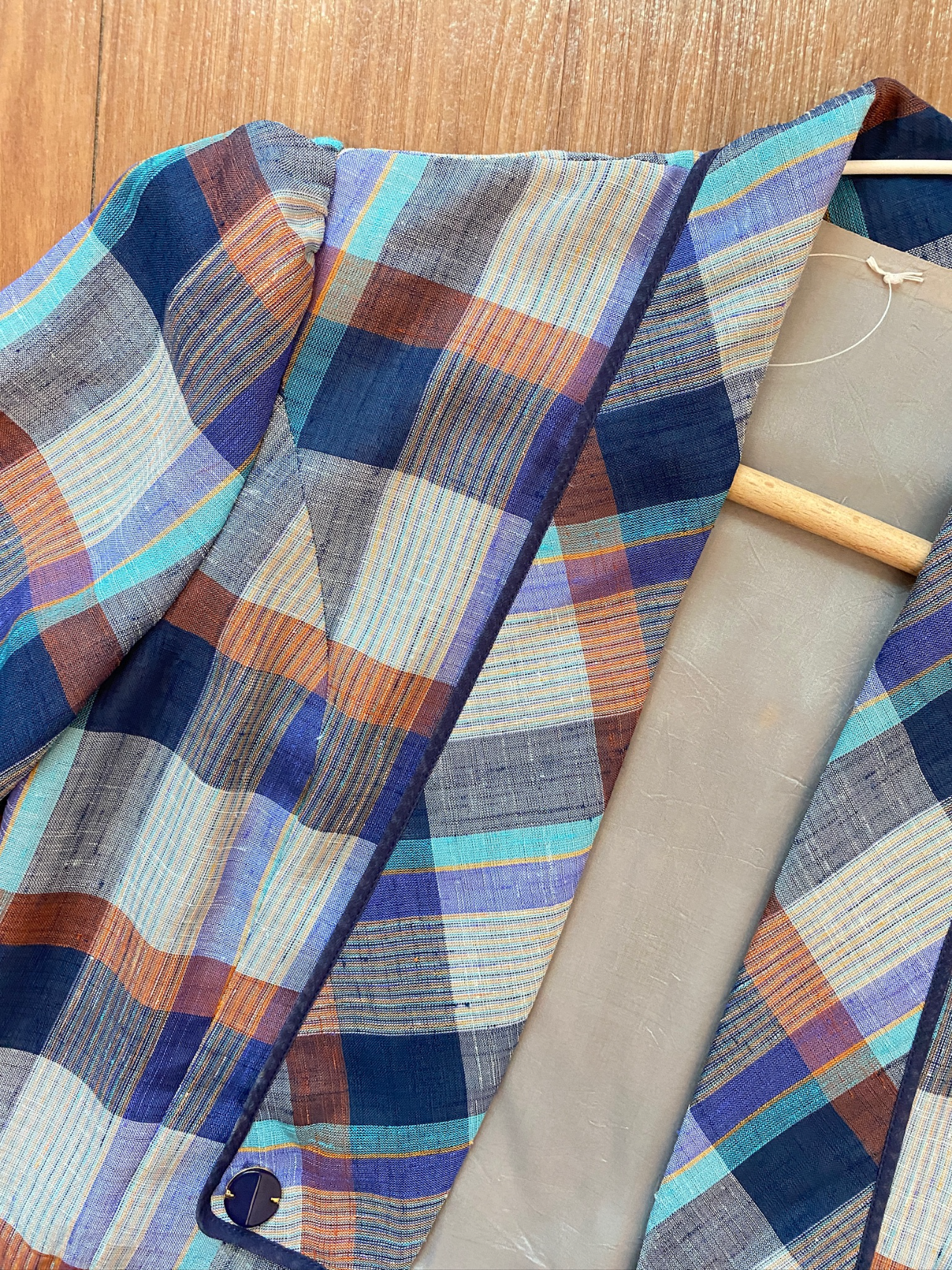 藍色格紋短版開襟外套