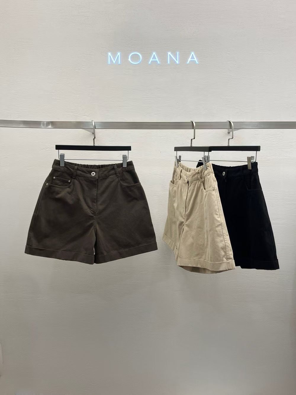 MK5012 摺腳A字後橡筋短褲 *特價* (優惠碼同充值購物金不適用)