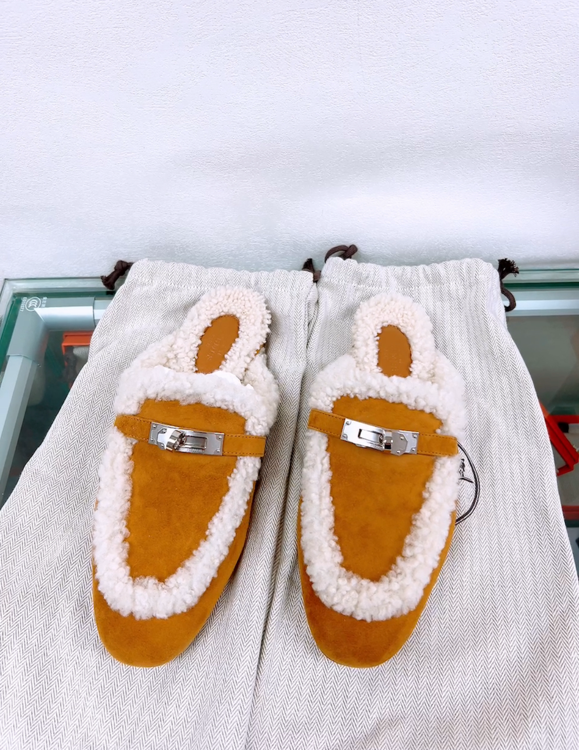 *Unused* Hermes kelly mule oz teddy (size 37)