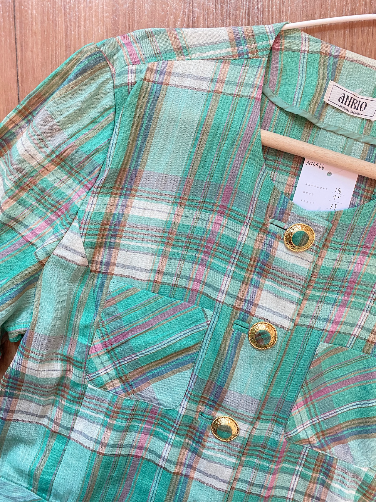 淺綠色格紋大鈕古著上衣