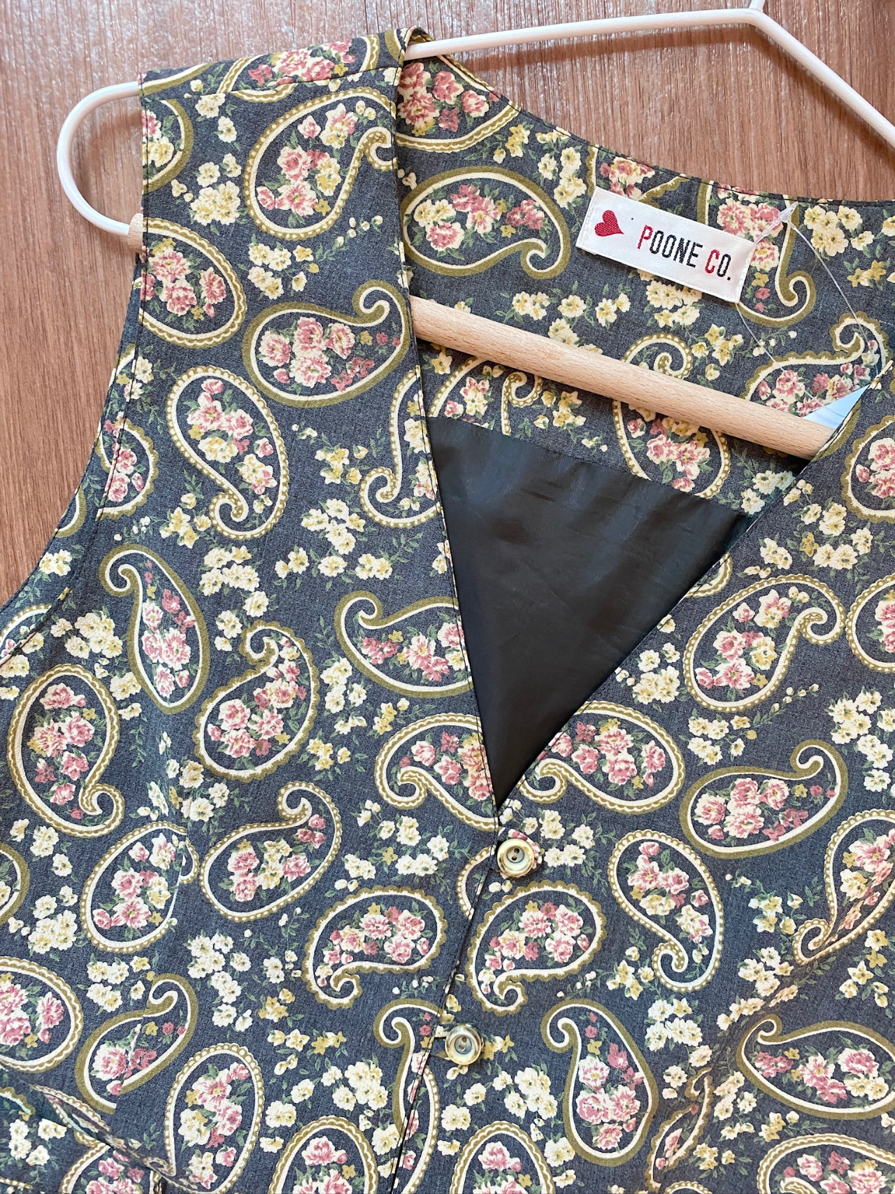 灰色腰果花圖案馬甲