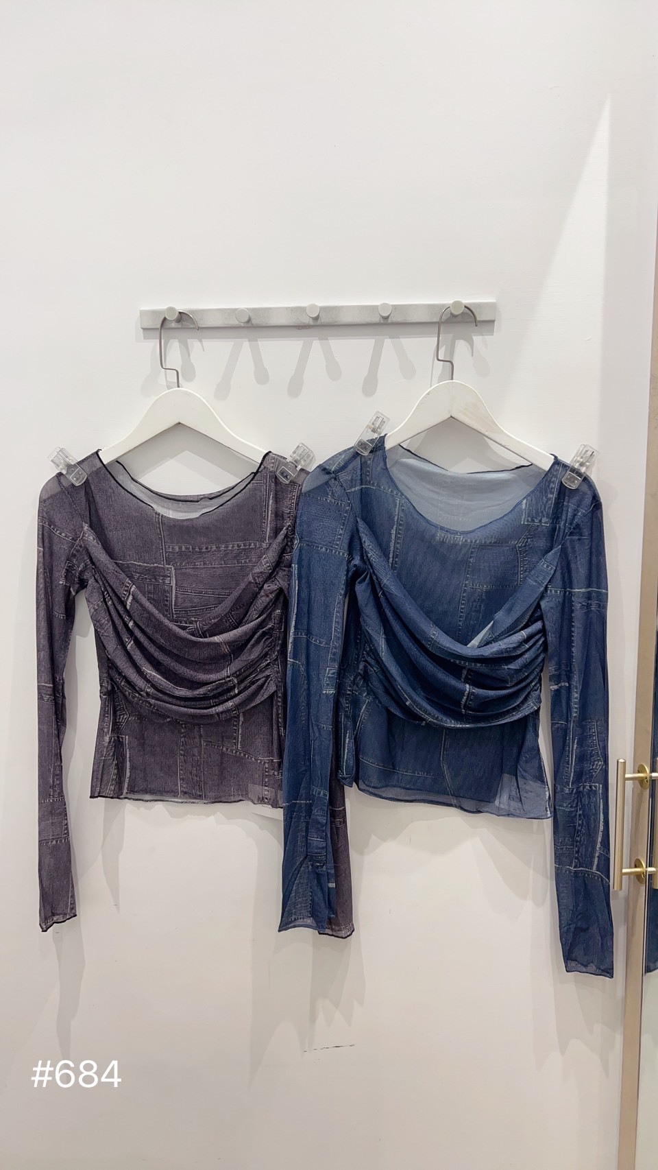 抹胸設計渲染網紗上衣