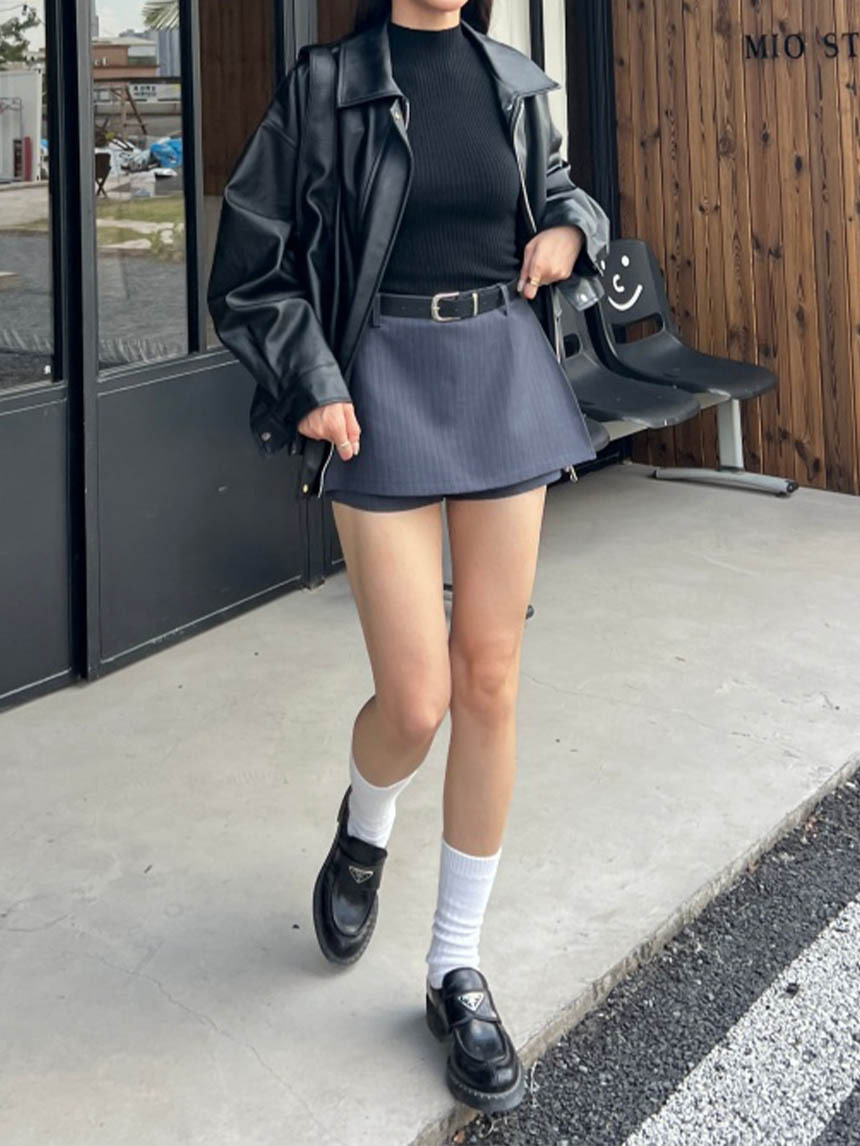 附皮帶側雙開衩直條西裝裙*2色