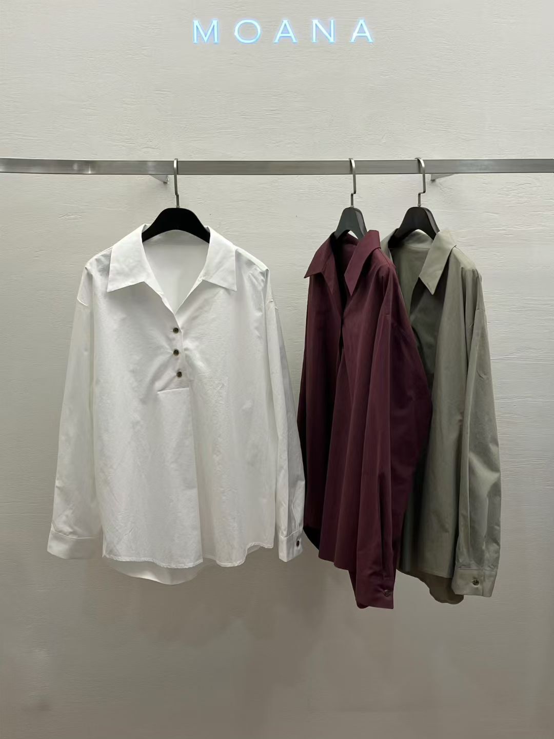 MK5025 老錢風尖領套頭恤衫